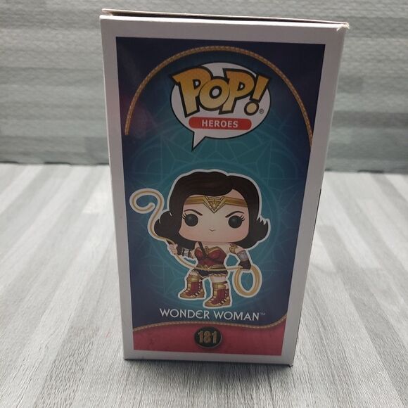 Funko pop! Wonder woman - Picture 4 of 5